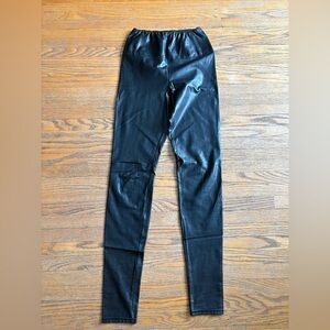 Aritzia Wilfred faux leather black leggings size medium